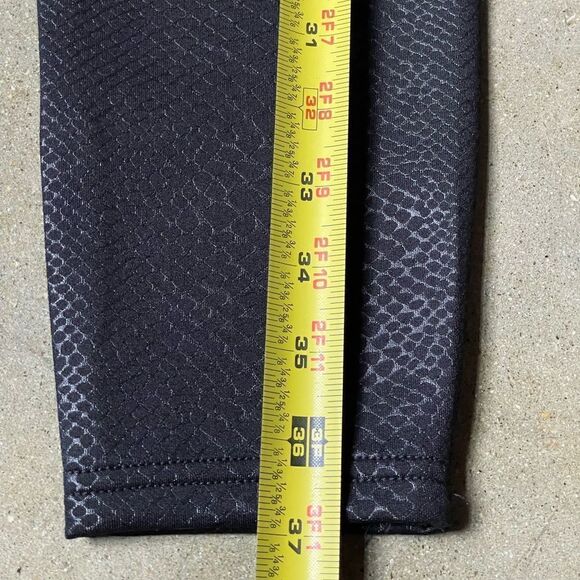 Utopia by Hue Python Ponte Textured Black Faux Leather Leggings (Size: Small) - Picture 9 of 13